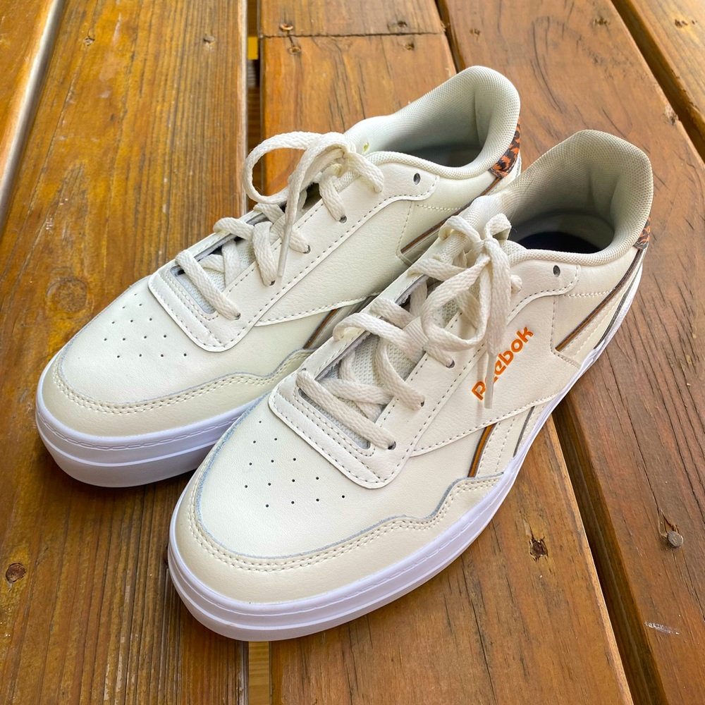 NWOT Reebok Club C Style Sneakers Women’s Size 8